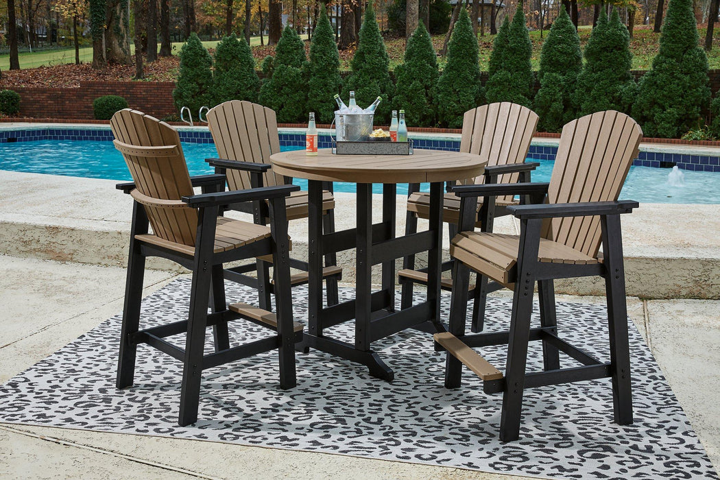 Fairen Trail Outdoor Dining Set